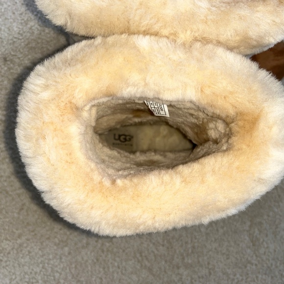 NEW UGG Maylin short 9 - Picture 12 of 15